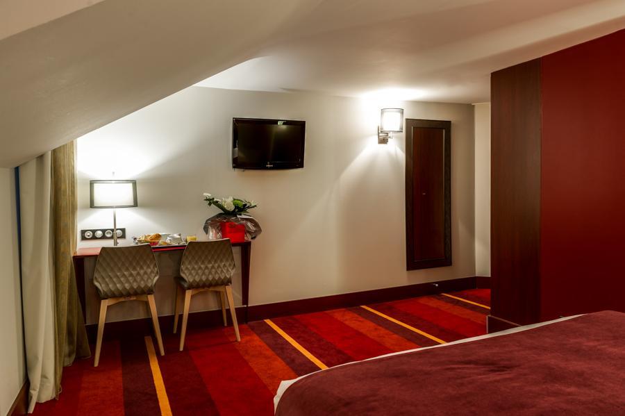 Hotel Le Châteaubriant Buitenkant foto